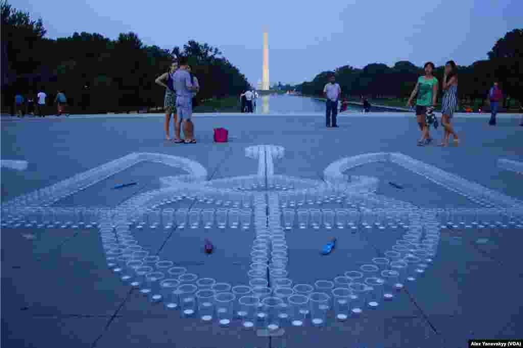 "Іскра єдності від Вашингтона до України"