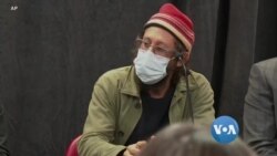Danny Fenster နဲ့ Bill Richarson သတင်းစာရှင်းလင်းပွဲ Danny Fenster နဲ့ Bill Richarson သတင်းစာရှင်းလင်းပွဲ