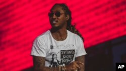 Future trên sân khấu của lễ hội âm nhạc Coachella ở Indio, California, tháng 4/2017.