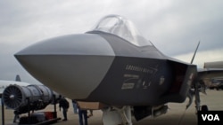 洛克希德·马丁公司研制的F-35隐形战机(资料照)
