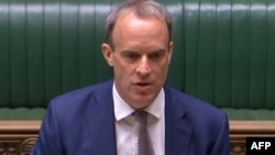 资料照:英国外相拉布