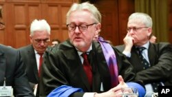 နိုင်ငံတကာဥပဒေ ပညာရှင် William Schabas