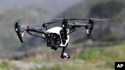 中国公司“大疆创新”生产的的无人机(资料照片)