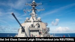 Trục hạm USS Benfold (DDG 65) của Hải quân Hoa Kỳ.