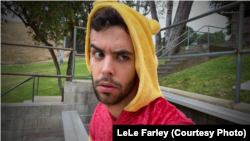 双语说唱歌手、喜剧演员乐乐法利(LeLe Farley)