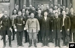 总统袁世凯和外国使节合影(1913年)