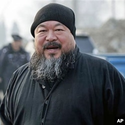 中国艺术家艾未未 (资料照片)