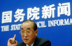 资料照:中国前卫生部长高强