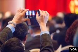 大约300位台商参加了联谊会,他们代表着9万2千多到中国大陆注册登记的台资企业。(美国之音记者方正拍摄)