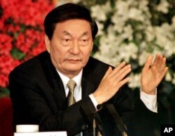 1998年中国新总理朱镕基在北京人大会议闭幕后的记者会上(1998年3月19日)