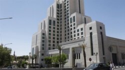 Assad အစိုးရကို ပံ့ပိုးတဲ့ ဆီးရီးယားလုပ်ငန်းရှင်ကို ကန်အရေးယူ Assad အစိုးရကို ပံ့ပိုးတဲ့ ဆီးရီးယားလုပ်ငန်းရှင်ကို ကန်အရေးယူ