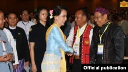 မြောက်ပိုင်းအဖွဲ့များနှင့် နိုင်ငံတော်အတိုင်ပင်ခံတွေ့ဆုံစဉ် (myanmar state counsellor office)