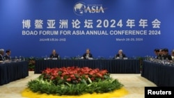 3月27日,中国全国人大委员长赵乐际、前联合国秘书长潘基文、前中国人民银行行长周小川出席博鳌亚洲论坛年会。