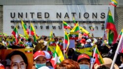 ခိုလှုံလာတဲ့ မြန်မာတွေကိုလက်ခံဖို့ ထိုင်းအစိုးရကို HRW တိုက်တွန်း ခိုလှုံလာတဲ့ မြန်မာတွေကိုလက်ခံဖို့ ထိုင်းအစိုးရကို HRW တိုက်တွန်း