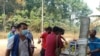 ထိုင်းကပြန်ဝင်လာသူ ၁၀၀ ကျော် ဘုရားသုံးဆူကနေ ခရီးဆက်မရ ဖြစ်နေ