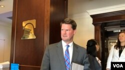 美国国防部助理部长薛瑞福 (Randy Schriver) 2019年6月26日到传统基金会发表演讲(美国之音黎堡)