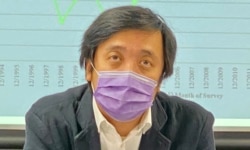 香港中文大学新闻与传播学院院长李立峰表示,18%港人没有新年愿望,反映香港社会充满无力感 (美国之音/汤惠芸)