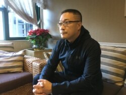 台湾时事评论员朱学恒 (陈筠摄)