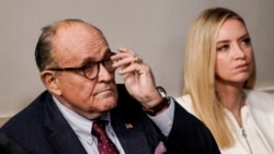 特朗普总统的私人律师、前纽约市长朱利安尼(左)(路透社资料图)