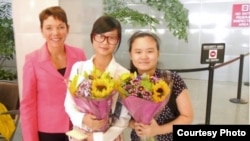 女权无疆界负责人瑞洁(左)张安妮(右)和张儒莉(女权无疆界组织提供)