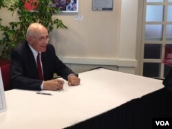 约瑟夫·奈在美国华盛顿威尔逊中心(美国之音莫雨拍摄)