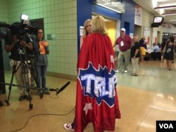 共和党代表大会上的政治时装秀(美国之音杨晨拍摄)