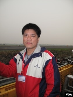 台湾军事专家郑继文 (美国之音记者申华拍摄)