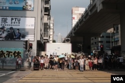 港铁太子站外,车水马龙 (2019年9月18日,美国之音鸣笛拍摄)