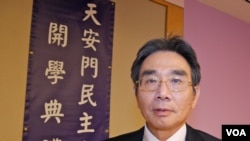 陈奎德教授(美国之音国符拍摄)