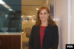 战略与国际研究中心学者葛莱仪接受美国之音采访。(美国之音平章拍摄)