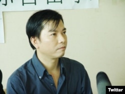 刚抵达加拿大的鲁德成 (网络截图)