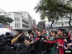 陈水扁儿子陈致中接受媒体采访(美国之音许波拍摄)