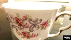 穆尔哈恩教授说,制造精美欧洲瓷器的技术来自中国清朝 (美国之音,雨舟)