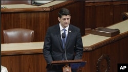 在本幅截取自美国国会众议院电视台影片的影像中,威斯康辛州众议员议长保罗.瑞安于2017年6月14日在美国首都华盛顿众议院议堂发表讲话。他谈论著华盛顿近郊维吉尼亚州亞历山德里亚发生的枪击案。