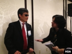 陈光诚接受VOA卫视记者亚微采访