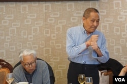 鲍彤与原中央党校理论研究室副主任杜光 (高瑜提供)