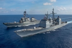 美国两艘军舰2020年4月18日在南中国海航行(美国海军照片)