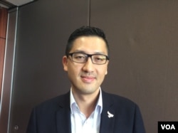 香港立法会议员林卓廷 (美国之音记者申华拍摄)