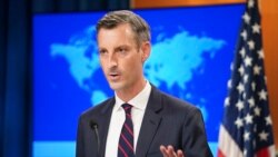 资料照片:美国国务院发言人普赖斯在国务院举行的记者会上讲话。(2021年8月16日)