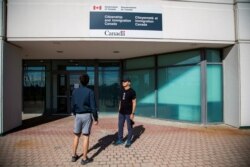 加拿大多伦多支持香港民主运动的艾瑞克∙李创办组织帮助香港新移民融入加拿大。(2021年6月15日)