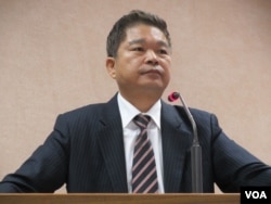 台湾在野党民进党立委蔡煌琅10月31号于立法院 (美国之音 张永泰)