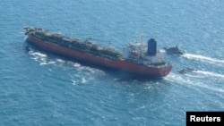 伊朗当局在霍尔木兹海峡扣押的一艘悬挂韩国国旗的油轮。(2021年1月4日)