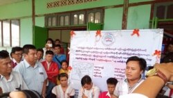 တရားစွဲခံ ကရင်နီလူငယ် ၅ ယောက် အာဏာပိုင်တွေထံ အဖမ်းခံ တရားစွဲခံ ကရင်နီလူငယ် ၅ ယောက် အာဏာပိုင်တွေထံ အဖမ်းခံ