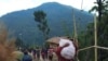 ချင်းပြည်နယ်အတွင်း တိုက်ပွဲတွေကြောင့် နေရပ်စွန့်ခွာ ထွက်ပြေးတိမ်းရှောင်နေကြရသူများ။ (မေ ၃၁၊ ၂၀၂၁)
