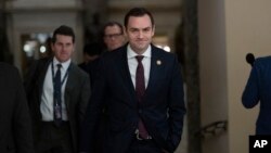 资料照片：美国国会众议院中共问题特设委员会主席、共和党联邦众议员麦克·加拉格尔。（资2024年2月6日）