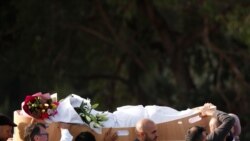 နယူးဇီလန်ဗလီတိုက်ခိုက်မှု သေဆုံးသူ ၅၀ အနက် ၂၆ ဦး ဈာပန လူပေါင်းထောင်ချီတက်ရောက် နယူးဇီလန်ဗလီတိုက်ခိုက်မှု သေဆုံးသူ ၅၀ အနက် ၂၆ ဦး ဈာပန လူပေါင်းထောင်ချီတက်ရောက်