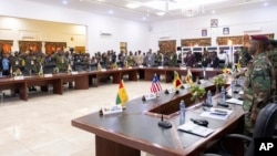 西非国家经济共同体部分国家的国防部长于2023年8月17日在加纳阿克拉举行特别会议,讨论尼日尔局势。 (美联社图)