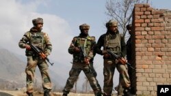 印控克什米尔地区的印度陆军士兵(2016年2月22日)