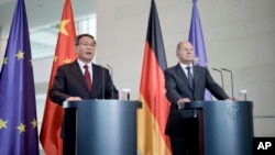 中国总理李强2023年6月20日在柏林与德国总理奥拉夫·朔尔茨(Olaf Scholz)在记者会上。