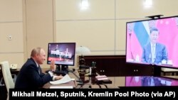 俄罗斯总统普京与中国国家主席习近平举行视频会议(2021年12月15日)